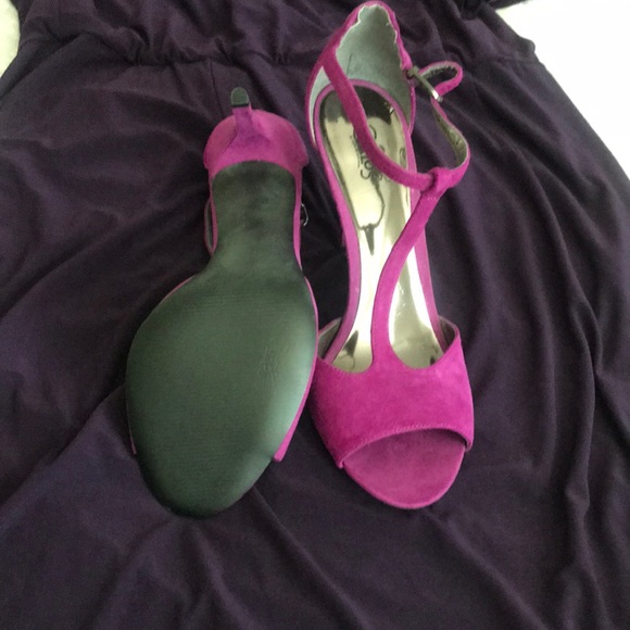 Carlos - Picture 2 of 2